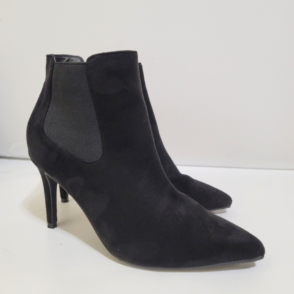 14TH & UNION Chelsea Suede Ankle‎ Boot 8 Black